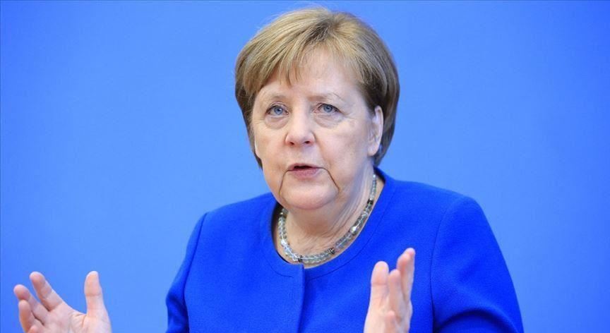 ميركل تهدد بفرض قيود موحدة على مستوى البلاد لاحتواء موجة كورونا الثالثة