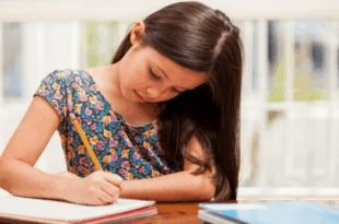 تطبيق لحل الواجبات والنجاح في الدراسة باستخدام الذكاء الاصطناعي