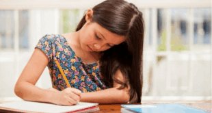 تطبيق لحل الواجبات والنجاح في الدراسة باستخدام الذكاء الاصطناعي