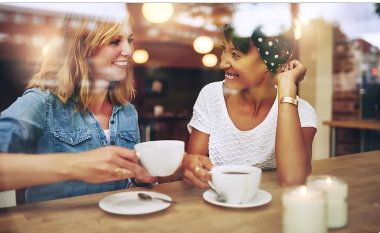 أفضل تطبيق للتدرب على المحادثة باللغة الإنجليزية 2025