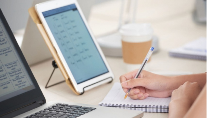 أفضل تطبيق مساعد لحل الواجبات المنزلية والاستعداد للامتحانات