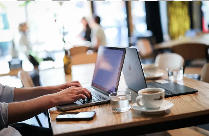 الراتب المطلوب في ألمانيا عام 2026 للحصول على البطاقة الزرقاء للاتحاد الأوروبي