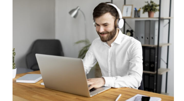 أهم تطبيق لإيجاد فرص تدريب عن بُعد