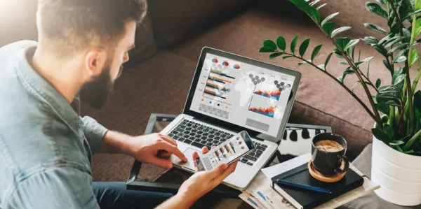 أفضل تطبيق لاكتساب أساسيات ومهارات التسويق الرقمي